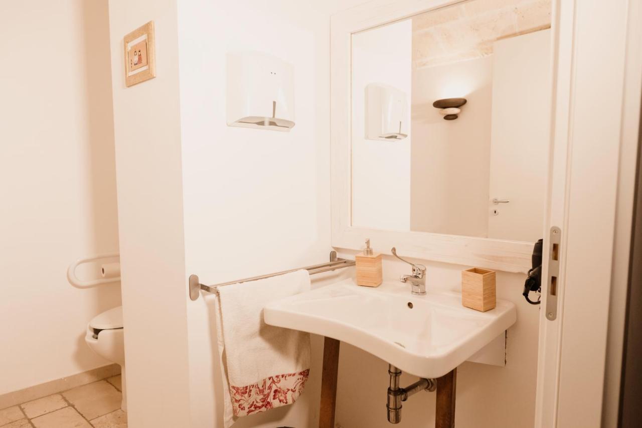 A Stare - Stone Apartment In The Historic Center - Molfetta Exterior photo